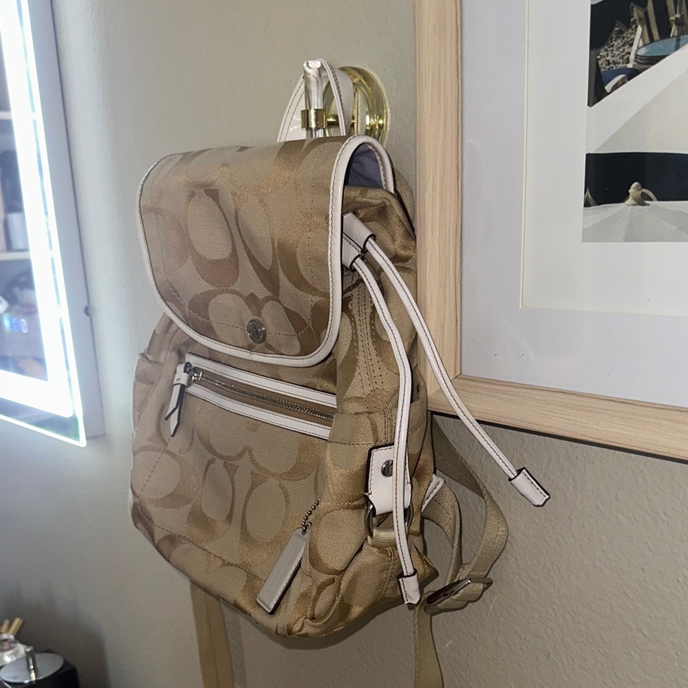 Coach Beige and White Signature Backpack - Picture 4 of 11